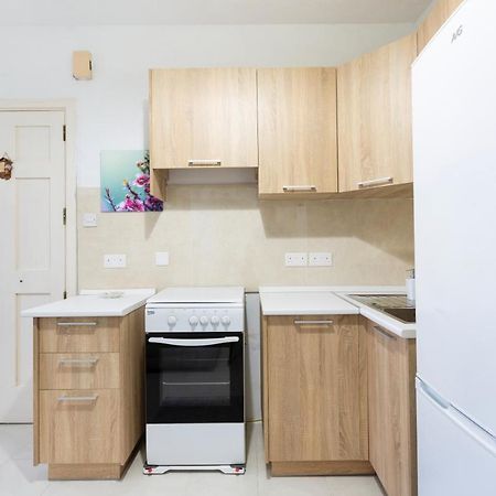 Ne1 - Lovely 2 Bedroom Apartment. Perfect Location Mellieħa Eksteriør billede