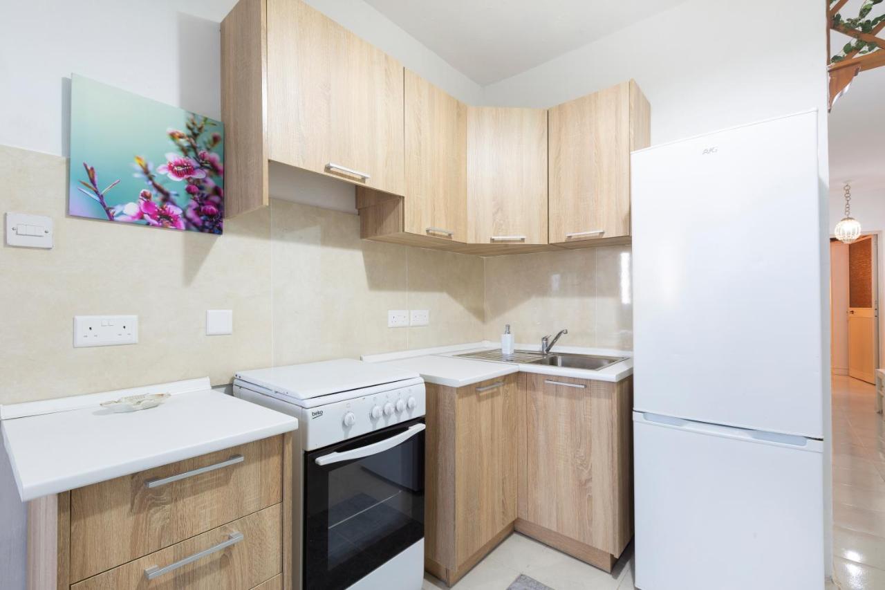Ne1 - Lovely 2 Bedroom Apartment. Perfect Location Mellieħa Eksteriør billede